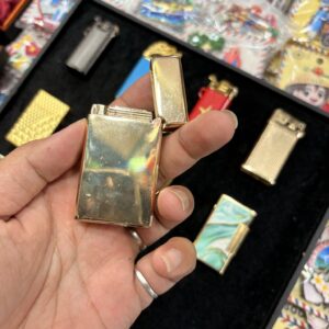 Combo Áo Choàng + Bật Lửa